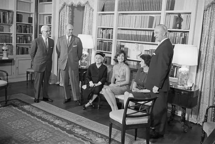 Framed Print : Jacqueline Kennedy With American Institute of Interior Design Officials Framed Print : Jacqueline Kennedy With American Institute of Interior Design Officials