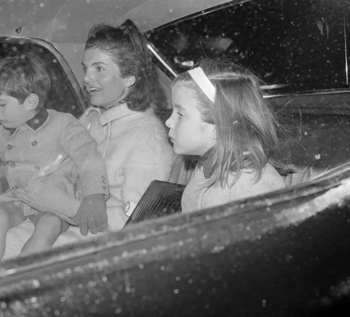 Framed Print : Jacqueline Kennedy with Her Children in Limousine