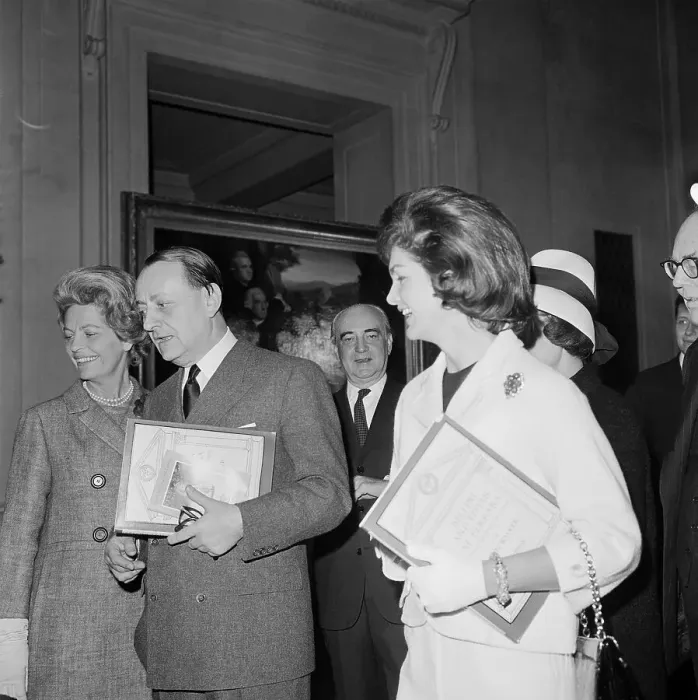 Framed Print : Jacqueline Kennedy Conversing with Andrew Malraux Framed Print : Jacqueline Kennedy Conversing with Andrew Malraux