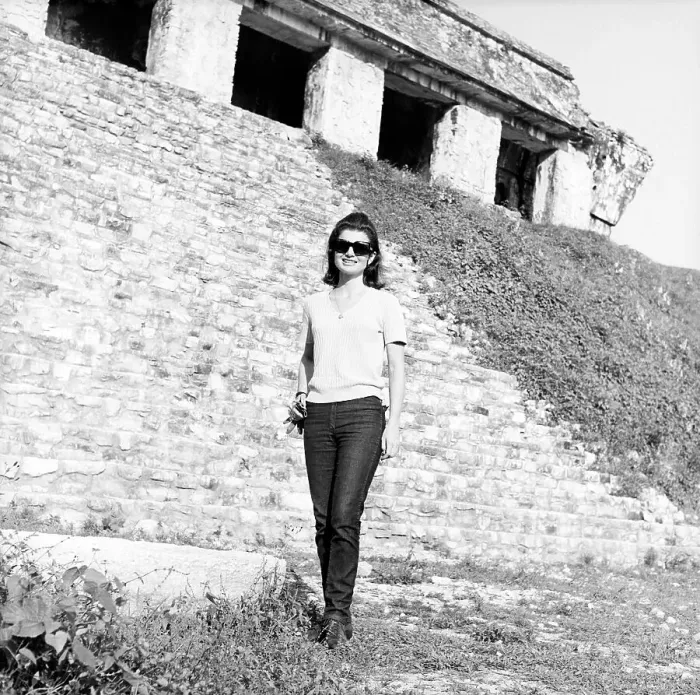 Framed Print : Jacqueline Kennedy at Mayan Ruins Framed Print : Jacqueline Kennedy at Mayan Ruins