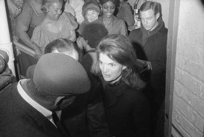 Framed Print : Jacqueline Kennedy Onassis with James Earl Jones Framed Print : Jacqueline Kennedy Onassis with James Earl Jones