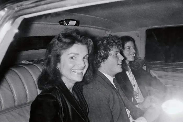 Framed Print : Jacqueline Kennedy Onassis seen with her two children Framed Print : Jacqueline Kennedy Onassis seen with her two children