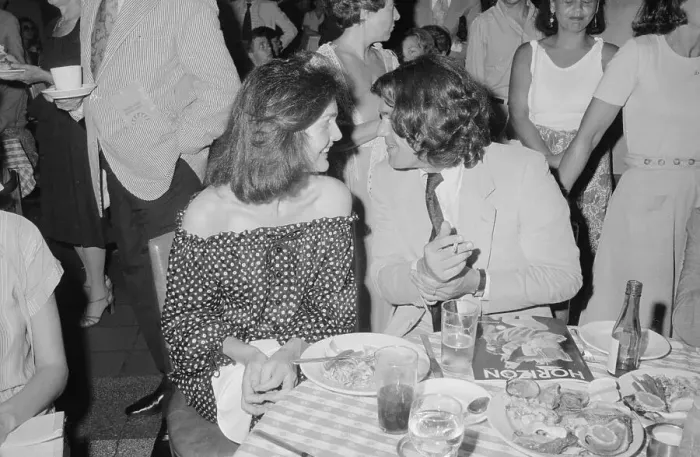 Framed Print : Jacqueline Kennedy Onassis Sitting with Jann Wenner Framed Print : Jacqueline Kennedy Onassis Sitting with Jann Wenner