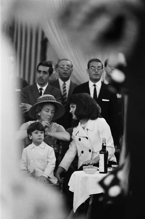 Framed Print : Jacqueline Kennedy In Seville