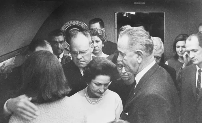 Framed Print : Jacqueline Kennedy at Swearing-In of Lyndon Johnson Framed Print : Jacqueline Kennedy at Swearing-In of Lyndon Johnson