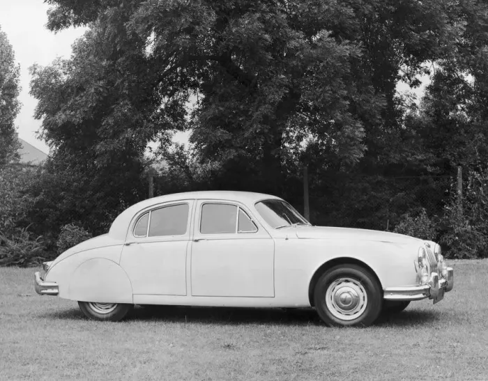 Framed Print : Jaguar Saloon Framed Print : Jaguar Saloon