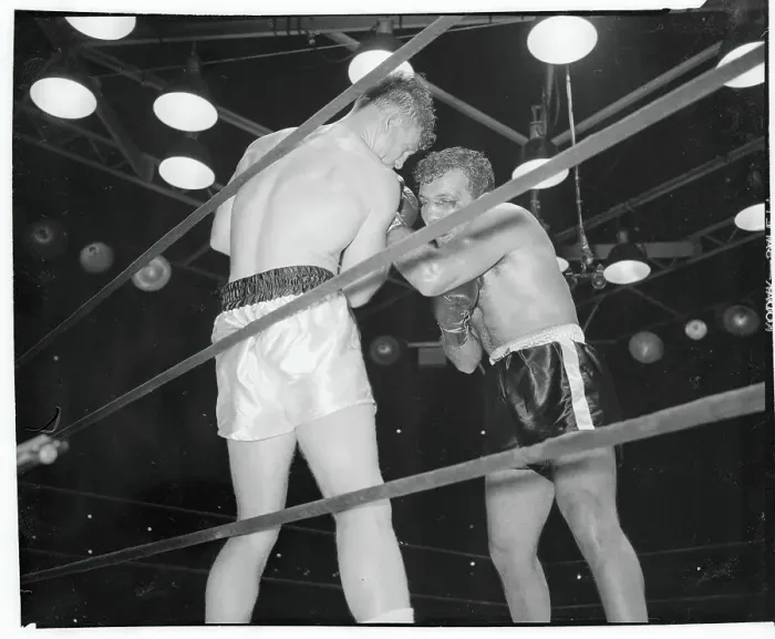 Framed Print : Jake LaMotta Throwing a Left Punch Framed Print : Jake LaMotta Throwing a Left Punch