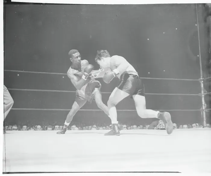 Framed Print : Jake LaMotta Throwing a Punch Framed Print : Jake LaMotta Throwing a Punch