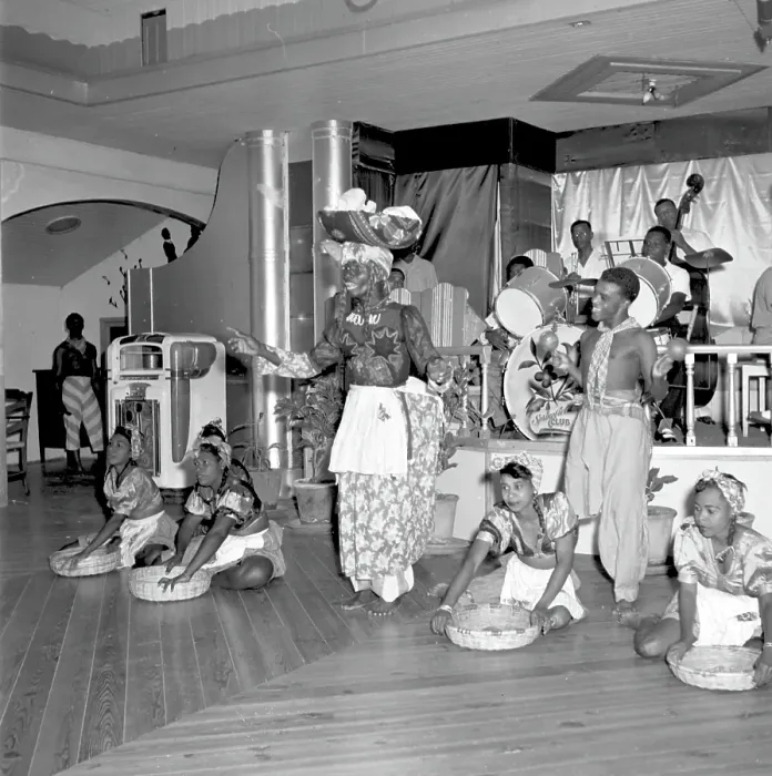Framed Print : Jamaica, Caribbean. (Photo by Earl Leaf / Michael Ochs Archives / Getty Images) Framed Print : Jamaica, Caribbean. (Photo by Earl Leaf / Michael Ochs Archives / Getty Images)