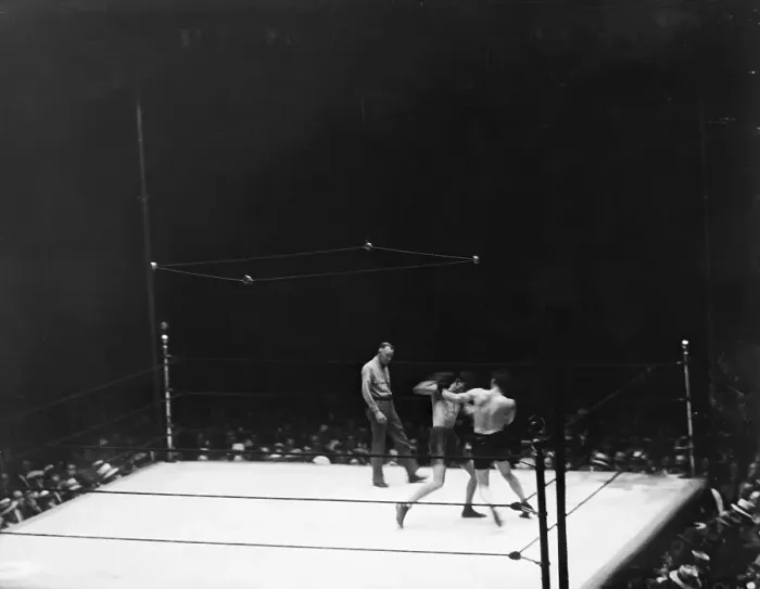 Framed Print : James Braddock Boxing Against Tommy Loughran Framed Print : James Braddock Boxing Against Tommy Loughran