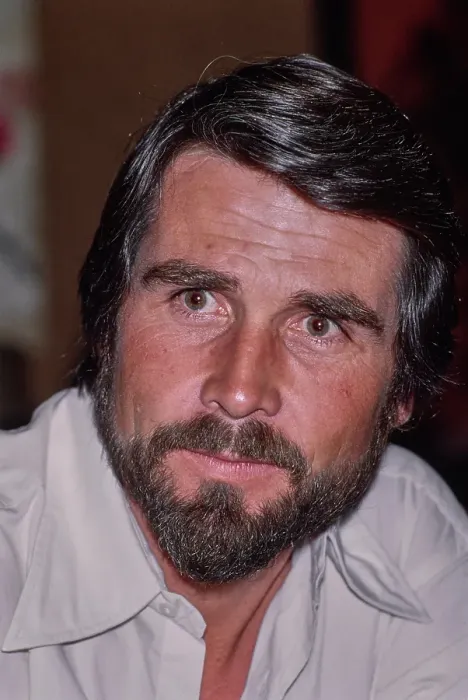 Framed Print : James Brolin Framed Print : James Brolin