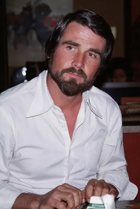 Framed Print : James Brolin Framed Print : James Brolin