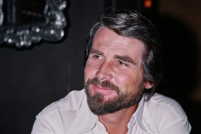 Framed Print : James Brolin Framed Print : James Brolin