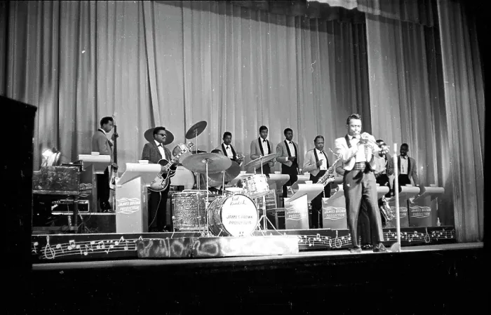 Framed Print : James Brown's Band Onstage At The Apollo Framed Print : James Brown's Band Onstage At The Apollo