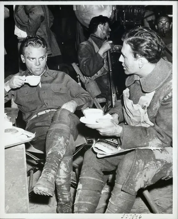 Framed Print : James Cagney and Jeffrey Lynn on Film Set Framed Print : James Cagney and Jeffrey Lynn on Film Set