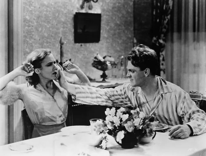 Framed Print : James Cagney Pushing Grapefruit into Mae Clark's Face Framed Print : James Cagney Pushing Grapefruit into Mae Clark's Face