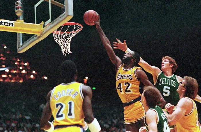 Framed Print : James Worthy Dunking Basketball Framed Print : James Worthy Dunking Basketball