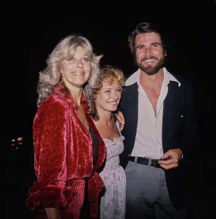 Framed Print : Jane Cameron Agee, Sarah Jan Davis & James Brolin Framed Print : Jane Cameron Agee, Sarah Jan Davis & James Brolin