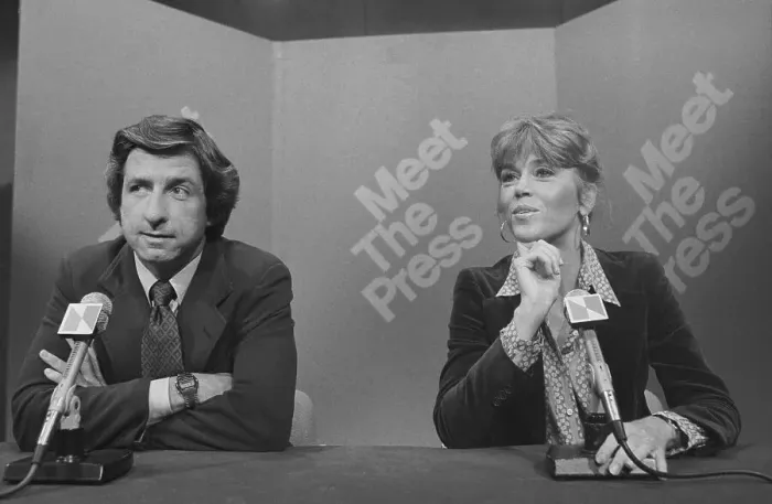 Framed Print : Jane Fonda with Husband Tom Hayden Framed Print : Jane Fonda with Husband Tom Hayden