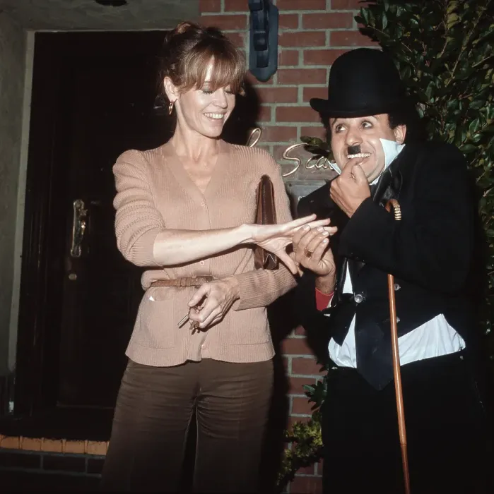 Framed Print : Jane Fonda At La Scala, Beverly Hills Framed Print : Jane Fonda At La Scala, Beverly Hills