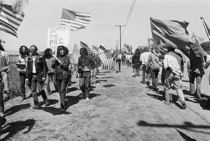 Framed Print : Jane Fonda Leads A Group Of Activists Framed Print : Jane Fonda Leads A Group Of Activists