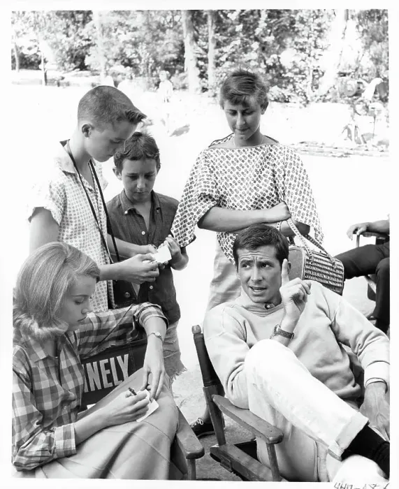 Framed Print : Jane Fonda And Tony Perkins In Tall Story Framed Print : Jane Fonda And Tony Perkins In Tall Story