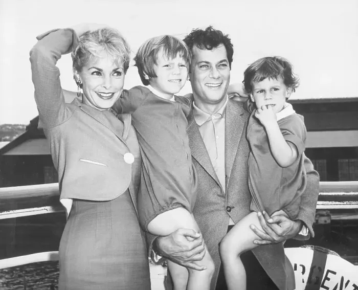 Framed Print : Janet Leigh and Tony Curtis with Their Daughters, 1961 Framed Print : Janet Leigh and Tony Curtis with Their Daughters, 1961