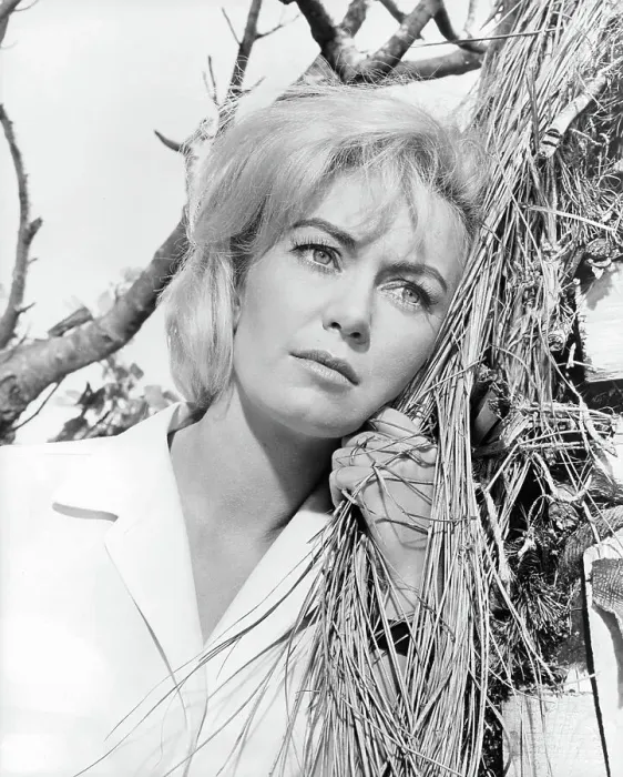 Framed Print : Janette Scott In Crack In The World Framed Print : Janette Scott In Crack In The World