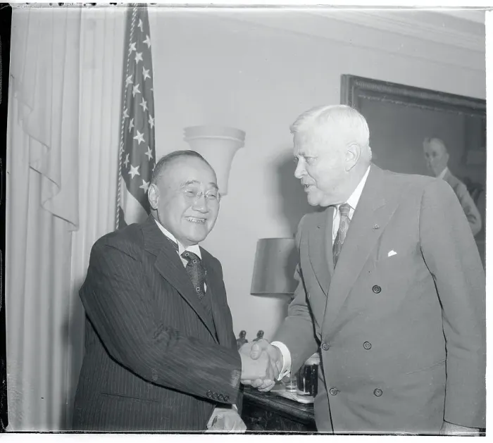 Framed Print : Japanese Leader Visiting United States Capitol Framed Print : Japanese Leader Visiting United States Capitol