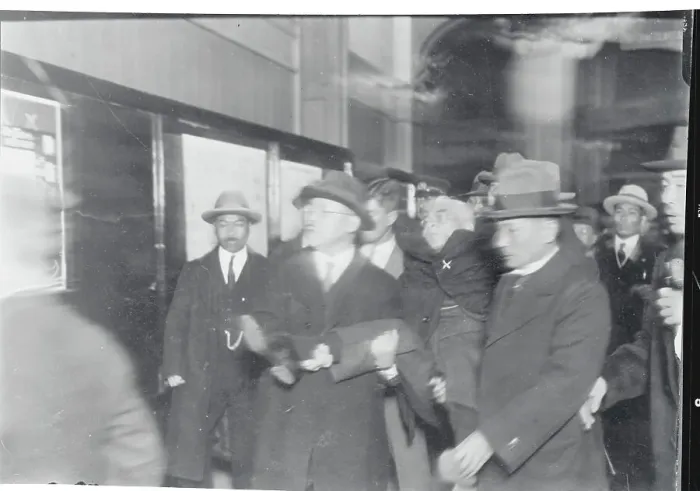 Framed Print : Japanese Leader Yuko Hamaguchi Being Rescued