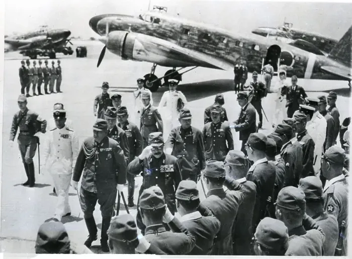 Framed Print : Japanese Officials Greeted In Manila