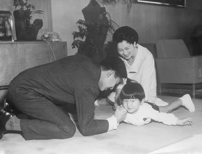 Framed Print : Japanese Royalty Arm-Wrestling Framed Print : Japanese Royalty Arm-Wrestling