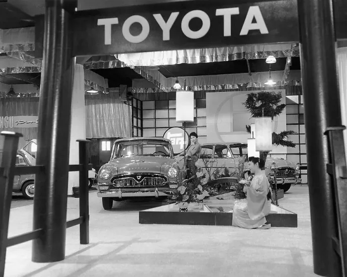 Framed Print : Japanese Women Modeling with Toyota Sedans Framed Print : Japanese Women Modeling with Toyota Sedans