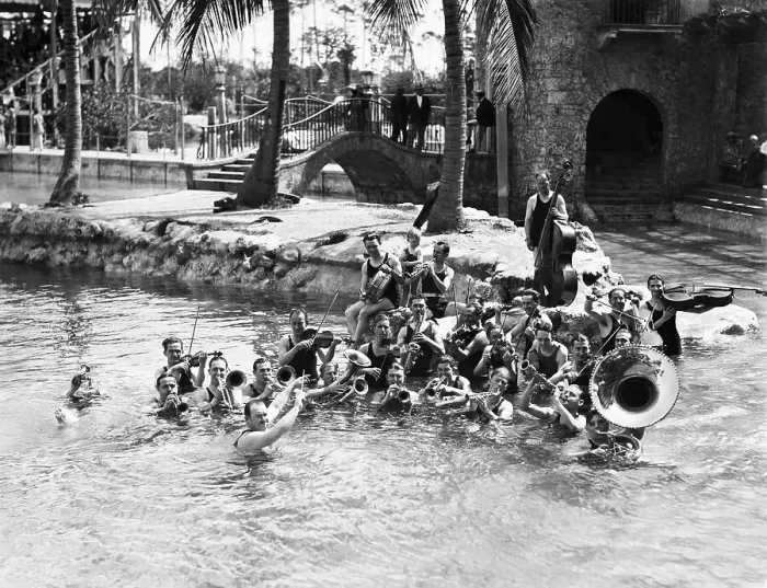 Framed Print : Jazz Orchestra Playing in Venetian Pool Framed Print : Jazz Orchestra Playing in Venetian Pool
