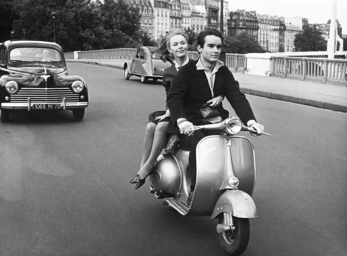 Framed Print : Jean Seberg and Philippe Forquet on Motorscooter Framed Print : Jean Seberg and Philippe Forquet on Motorscooter