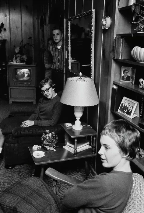 Framed Print : Jean Seberg And Siblings Framed Print : Jean Seberg And Siblings