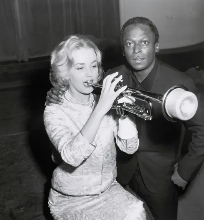 Framed Print : Jeanne Moreau With Trumpeter Miles Davis Framed Print : Jeanne Moreau With Trumpeter Miles Davis