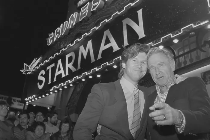 Framed Print : Jeff and Lloyd Bridges at Premiere Framed Print : Jeff and Lloyd Bridges at Premiere