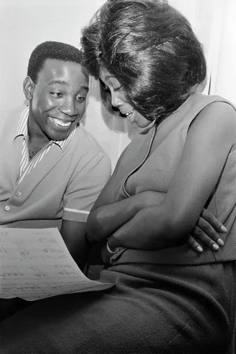 Framed Print : Jerry Butler And Betty Everett Framed Print : Jerry Butler And Betty Everett