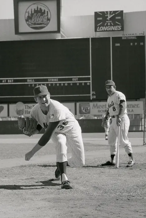 Framed Print : Jerry Koosman in Pitching Action Framed Print : Jerry Koosman in Pitching Action