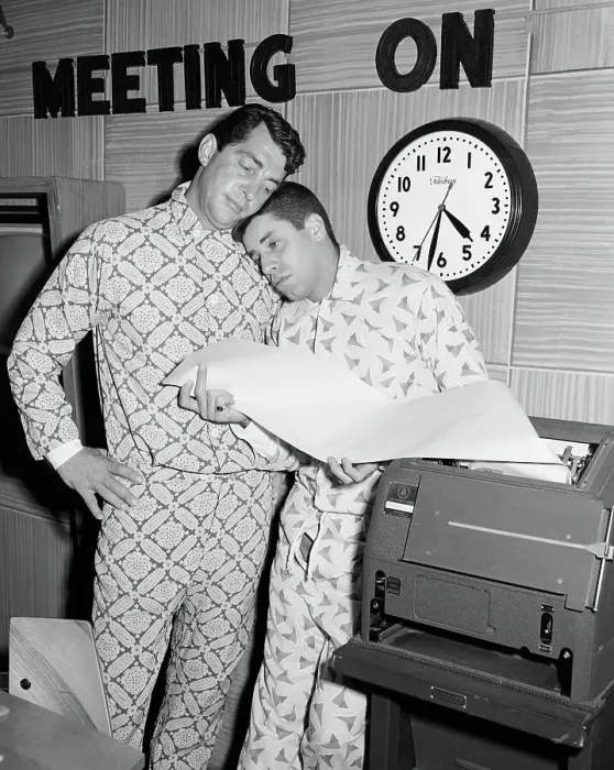 : Jerry Lewis and Dean Martin in Pajamas : Jerry Lewis and Dean Martin in Pajamas