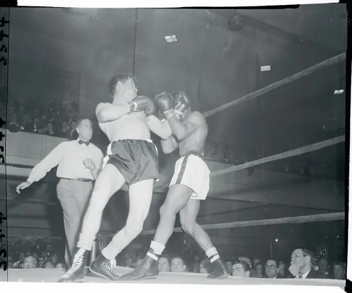 Framed Print : Jerry Luedee and Rory Calhoun Boxing Framed Print : Jerry Luedee and Rory Calhoun Boxing