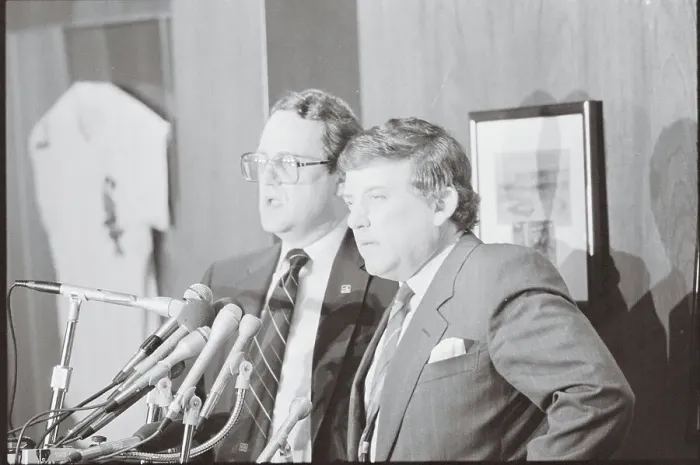 Framed Print : Jerry Reinsdorf and Eddie Einhorn Framed Print : Jerry Reinsdorf and Eddie Einhorn