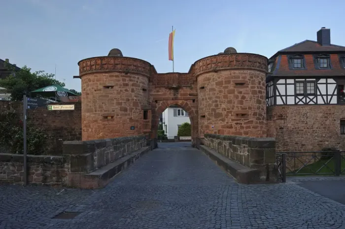 Framed Print : Jerusalem Gate, Buedingen, Wetterau region, Hesse, Germany, Europe Framed Print : Jerusalem Gate, Buedingen, Wetterau region, Hesse, Germany, Europe