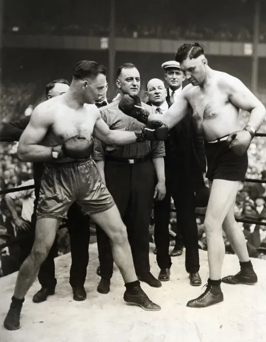 Framed Print : Jess Willard & Floyd Johnson In Ring;Fig Framed Print : Jess Willard & Floyd Johnson In Ring;Fig