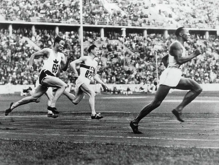 Framed Print : Jesse Owens Running the 200-Meter Race Framed Print : Jesse Owens Running the 200-Meter Race