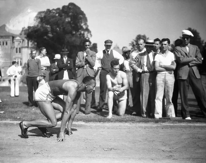 Framed Print : Jesse Owens Starting Dash Framed Print : Jesse Owens Starting Dash