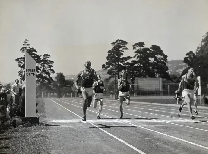 Framed Print : Jesse Owens Winning The 100 Meter Dash Framed Print : Jesse Owens Winning The 100 Meter Dash
