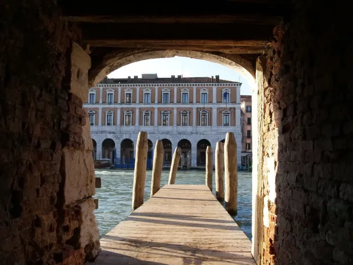 Framed Print : A jetty on the Grand Canal, Venezia Framed Print : A jetty on the Grand Canal, Venezia