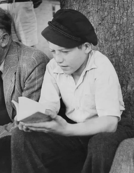 Framed Print : Jewish Refugee